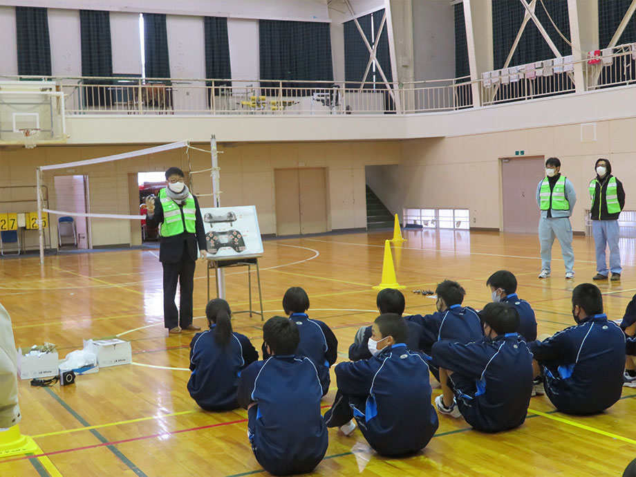 工事現場におけるドローンの使用目的の説明｜令和2年度　第2回　飯田高校生との交流会