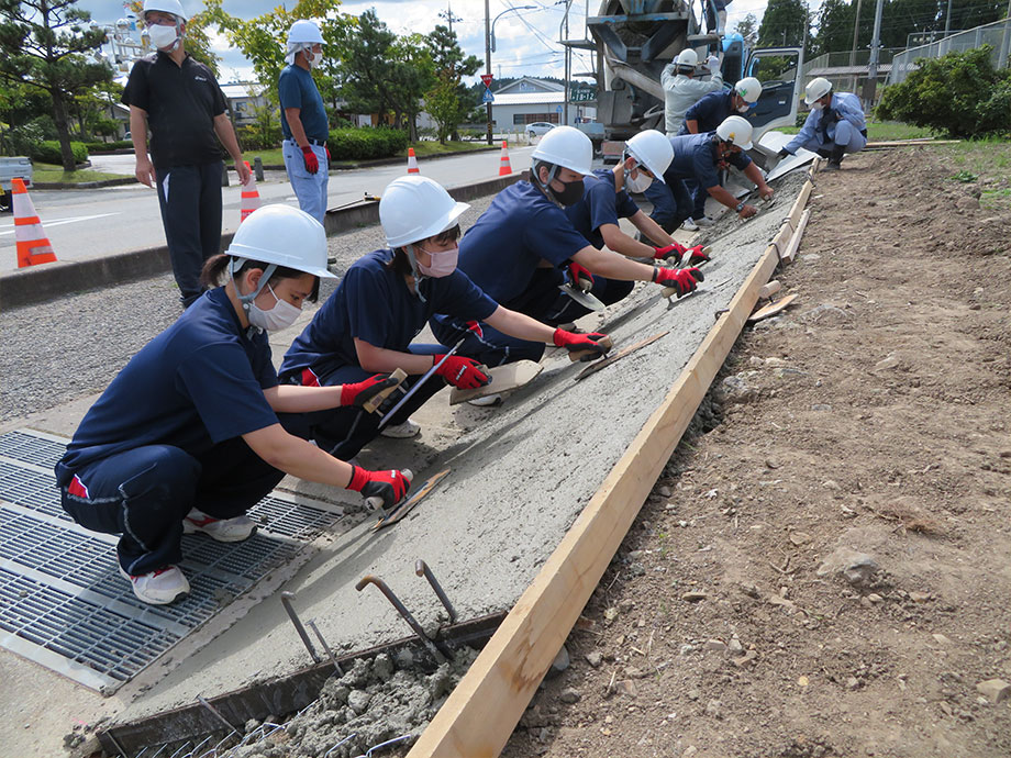 防草コンクリート工事｜令和3年度　飯田高校生との交流会